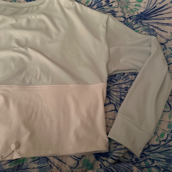 Zyia Mint Cinch Crop Long Sleeve T Size Large mint green and white - Picture 3 of 5